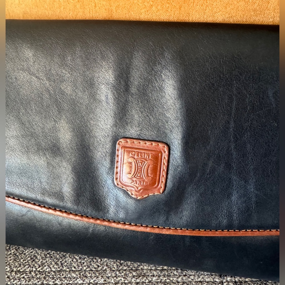Celine Black Vintage Leather Envelope Clutch with Brown Trim - Picture 8 of 14